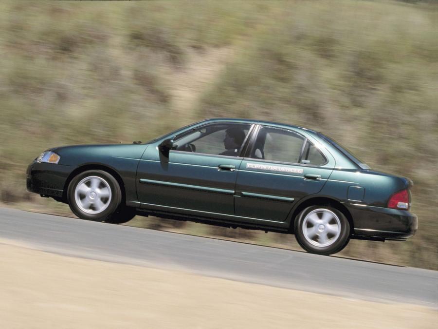  Nissan Sentra 1999 года  (фото 17 из 25)